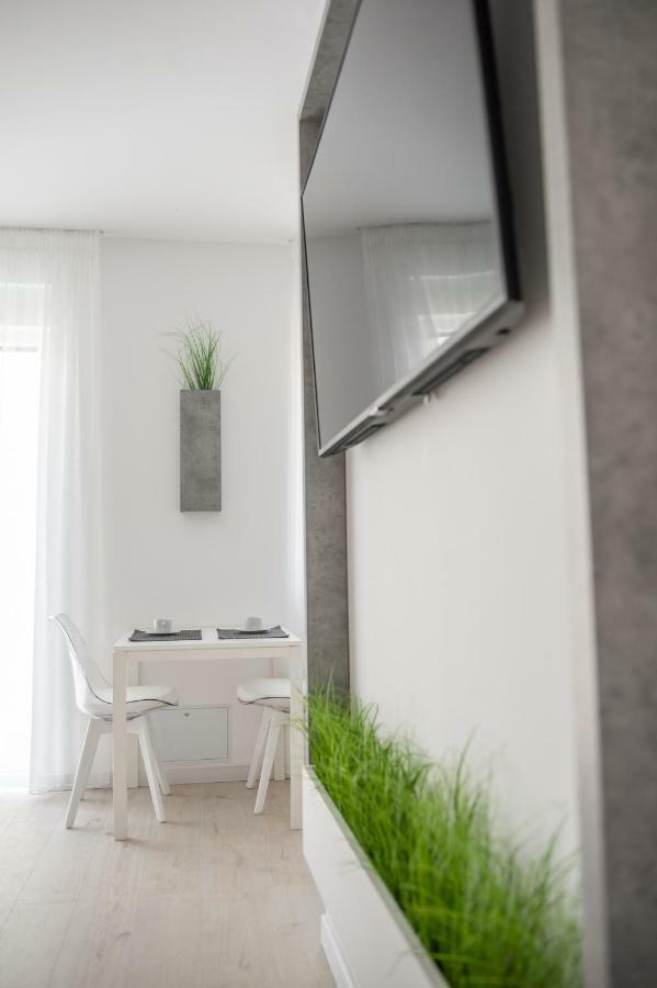 West Residence Apartments Temešvár Exteriér fotografie