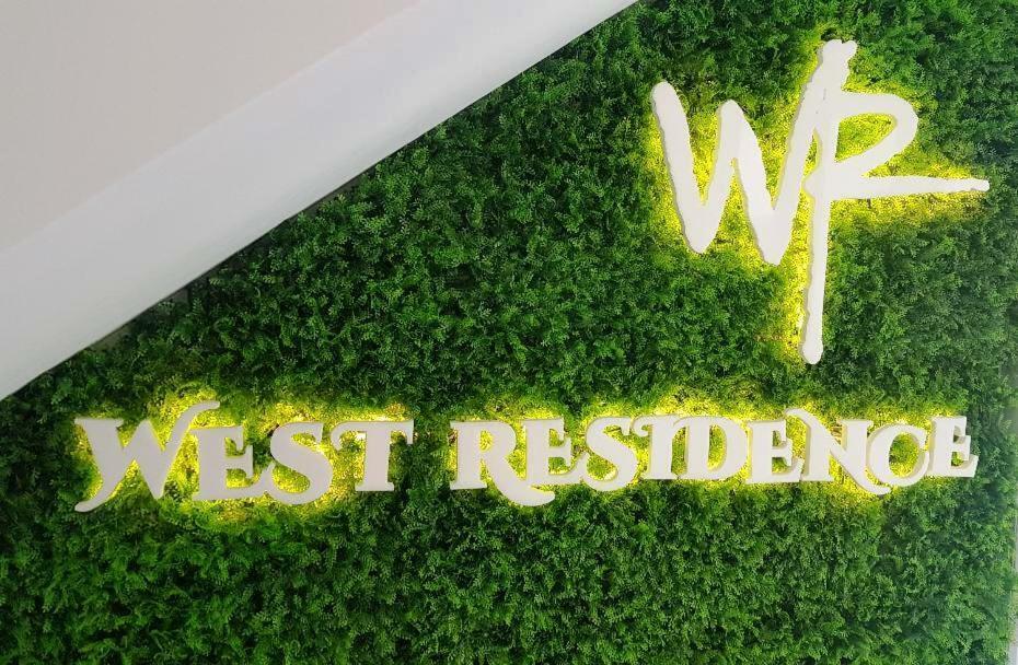 West Residence Apartments Temešvár Exteriér fotografie