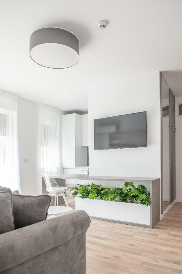 West Residence Apartments Temešvár Exteriér fotografie